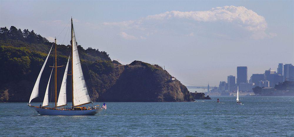 Waters Edge Hotel Tiburon Buitenkant foto