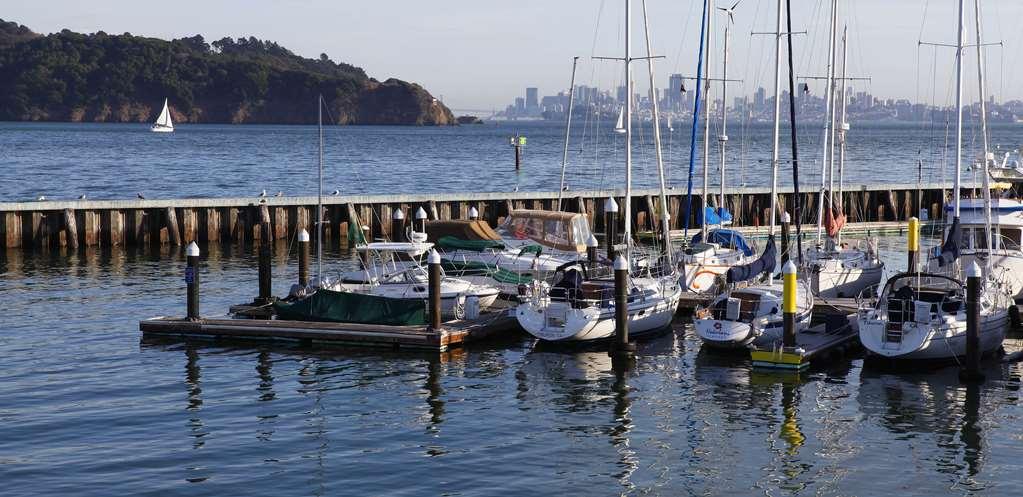 Waters Edge Hotel Tiburon Buitenkant foto
