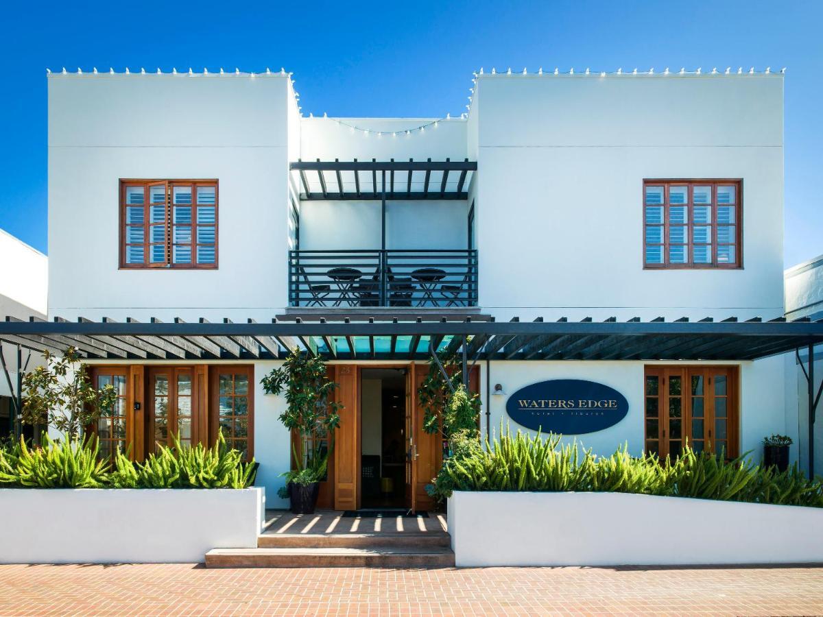 Waters Edge Hotel Tiburon Buitenkant foto